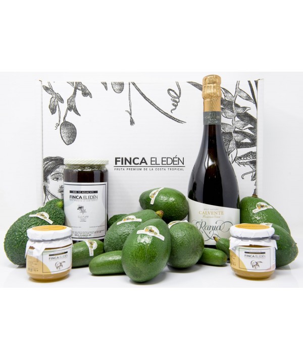 Surtido productos de nuestra tierraSurtido de aguacates  ecológicos más nuestras especialidades, mermeladas de mango , maracu...